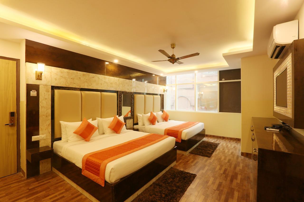 Hotel Plazzo Nowe Delhi Zewnętrze zdjęcie